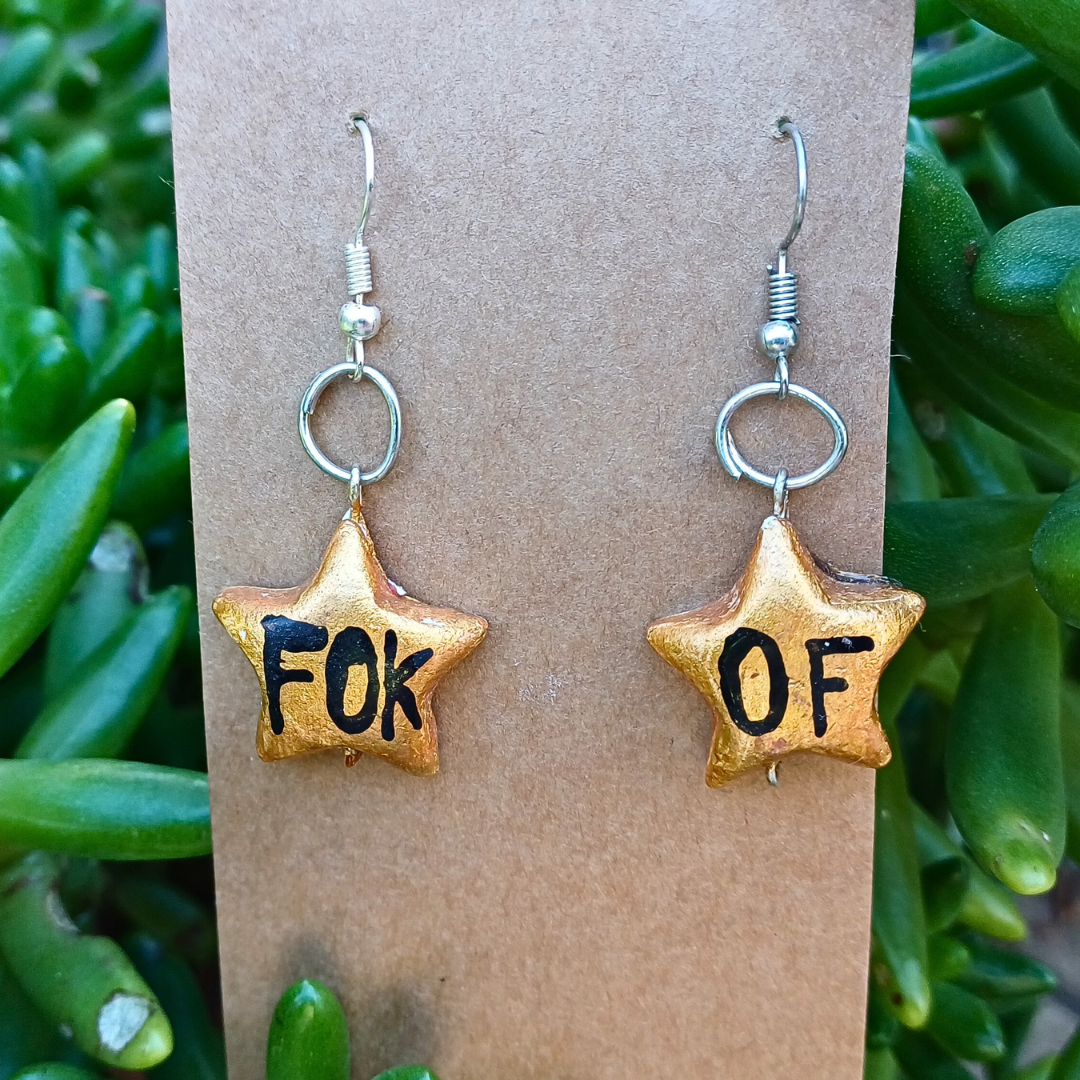 Swearing stars earrings